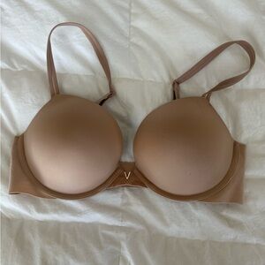 Victorias Secret illusion push-up bra